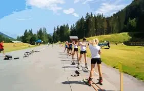 Roller ski
